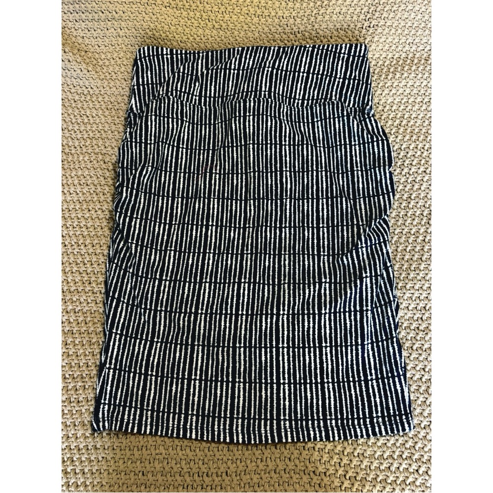 Athleta kickback faux wrap skirt - Picture 3 of 4